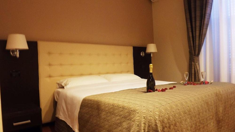 Hotel Nautilus Roma Esterno foto